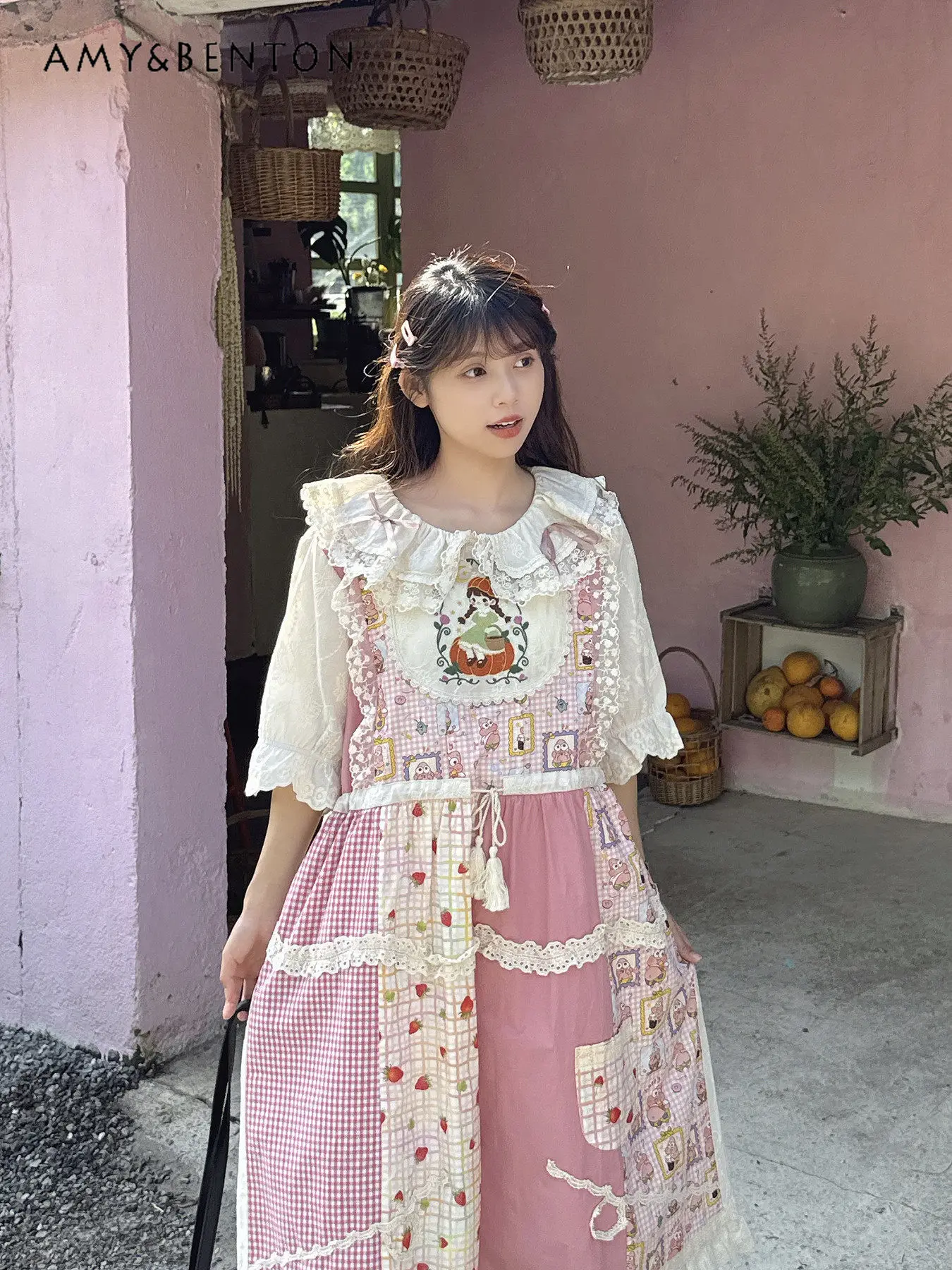 Summer Mori Style Vintage Embroidered Lace Doll Collar Short Sleeve Dress Girls Pink Floral Plaid Fake Two Piece Long Dress
Summer Mori Style Vintage Embroidered Lace Doll Collar Short Sleeve Dress Girls Pink Floral Plaid Fake Two Piece Long Dress