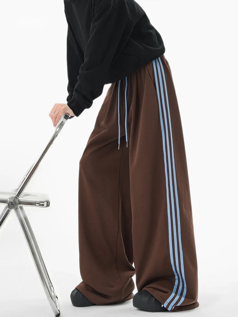 American Retro Color Block Stripe Sweatpants Unisex Spring Casual Loose Drapey Wide Leg Floor Length Sports Pants
American Retro Color Block Stripe Sweatpants Unisex Spring Casual Loose Drapey Wide Leg Floor Length Sports Pants