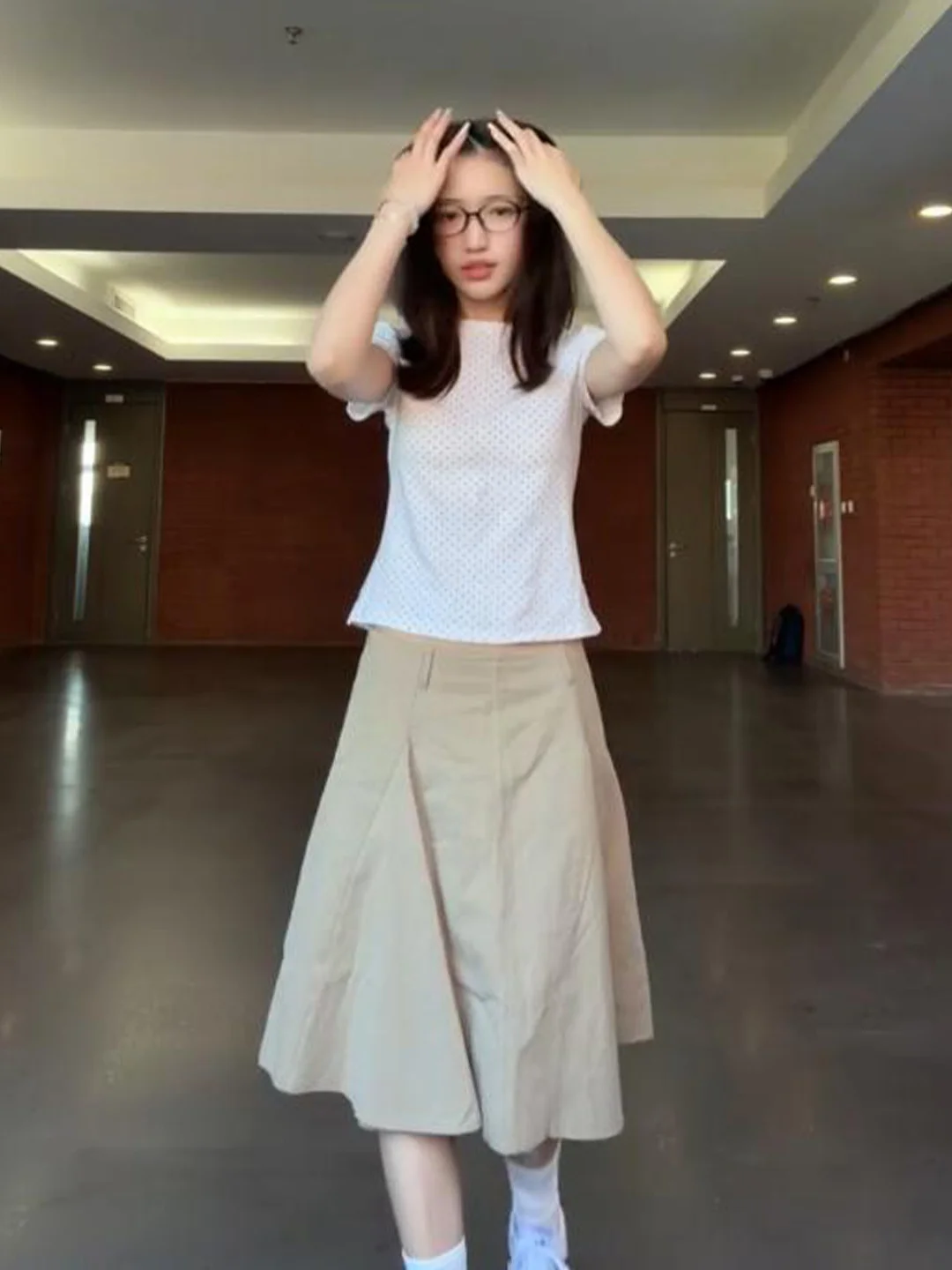 Khaki A-Line Skirt Women's Simple Loose Casual Commute Half-length Skirt 2026 New Style Elegant Minimalist Versatile
Khaki A-Line Skirt Women's Simple Loose Casual Commute Half-length Skirt 2026 New Style Elegant Minimalist Versatile
