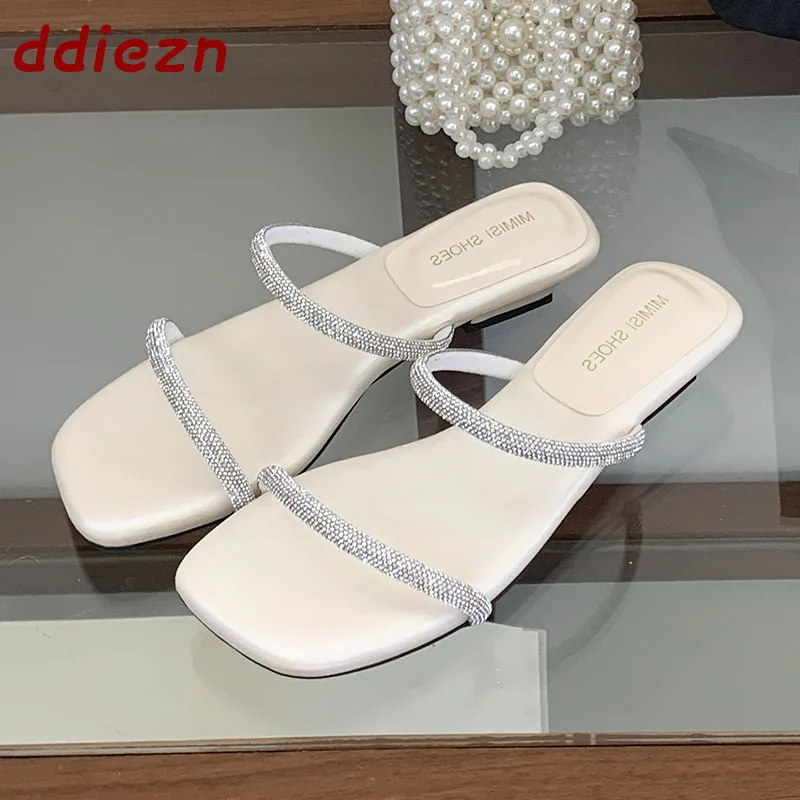 New In 2026 Summer Fashion Rhinestones Women Slippers Low Heel Shoes Casual Female Slides Sandals Ladies Slippers Shoes
New In 2026 Summer Fashion Rhinestones Women Slippers Low Heel Shoes Casual Female Slides Sandals Ladies Slippers Shoes