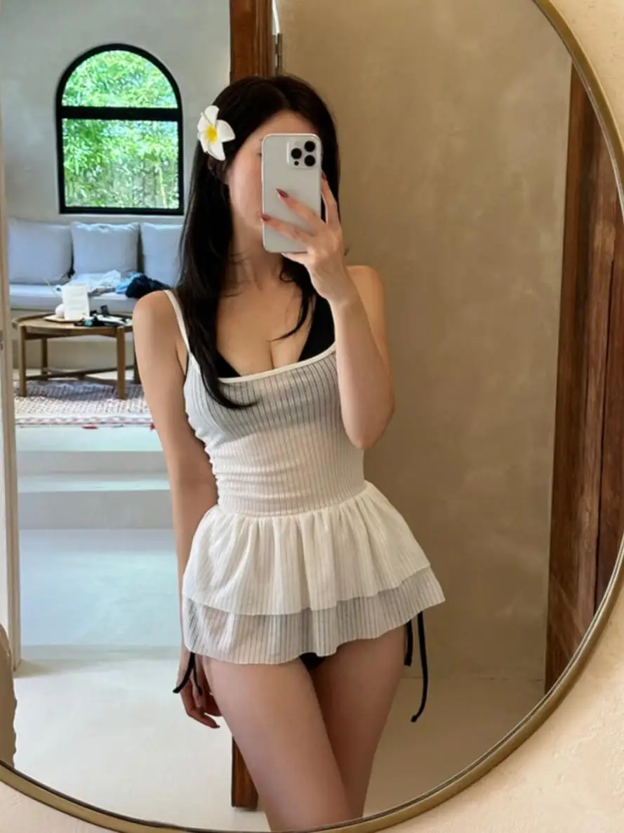 Slimming Sexy Bikini Swimsuit Tee-Piece Set Women's Thermal Spring Pure Desire Ballet Sle V-Ne Underwear with Chest Pad
Slimming Sexy Bikini Swimsuit Tee-Piece Set Women's Thermal Spring Pure Desire Ballet Sle V-Ne Underwear with Chest Pad