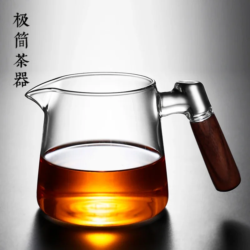 Japanese style wooden handle fair cup strainer integrated transparent glass cup dispenser Kung Fu tea set tea sea unifor
Japanese style wooden handle fair cup strainer integrated transparent glass cup dispenser Kung Fu tea set tea sea unifor