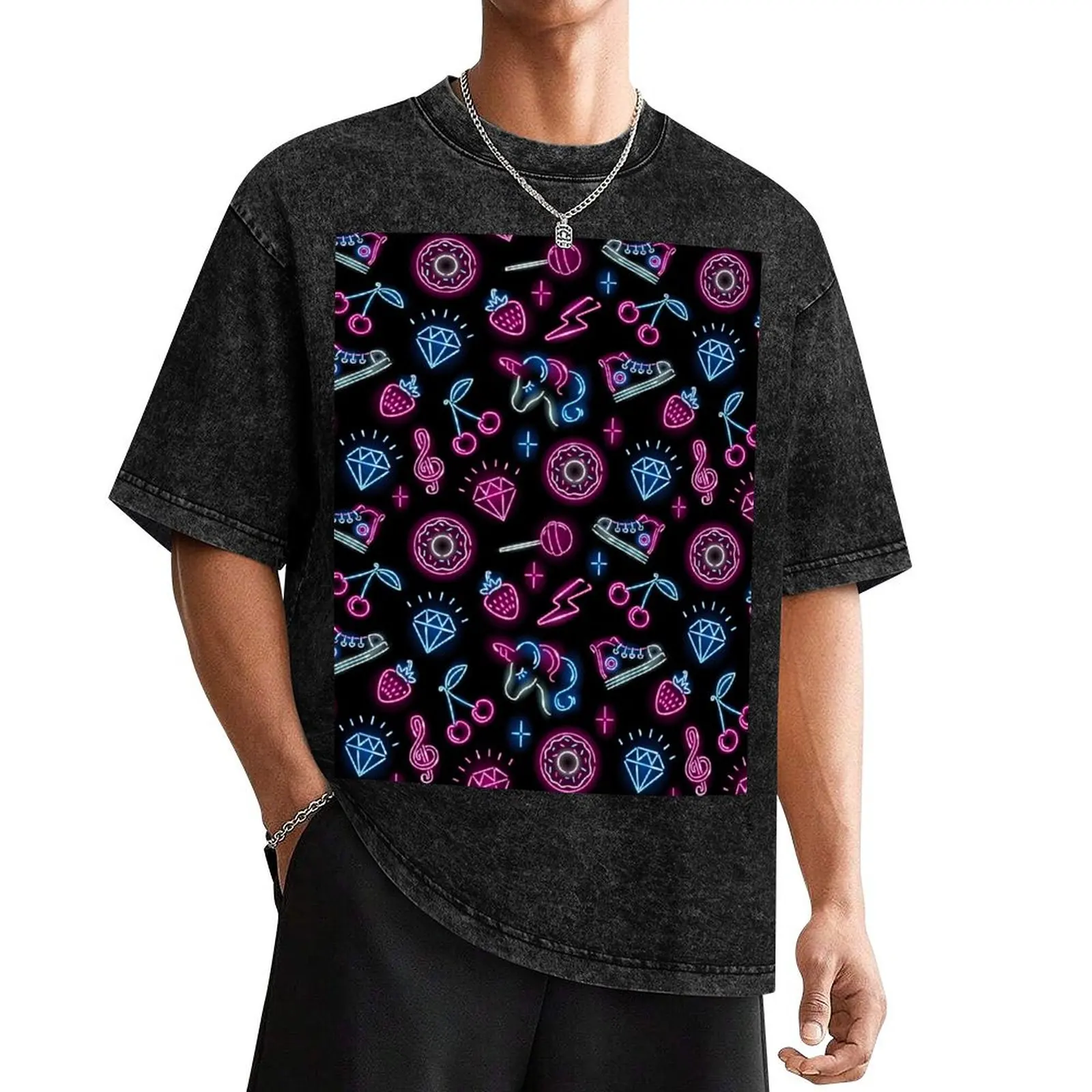 Donuts Pattern with neon icons of unicorn face, strawberry, diamond, cherry, donut, lollypop, sneaker on black backgroun T-Shirt
Donuts Pattern with neon icons of unicorn face, strawberry, diamond, cherry, donut, lollypop, sneaker on black backgroun T-Shirt