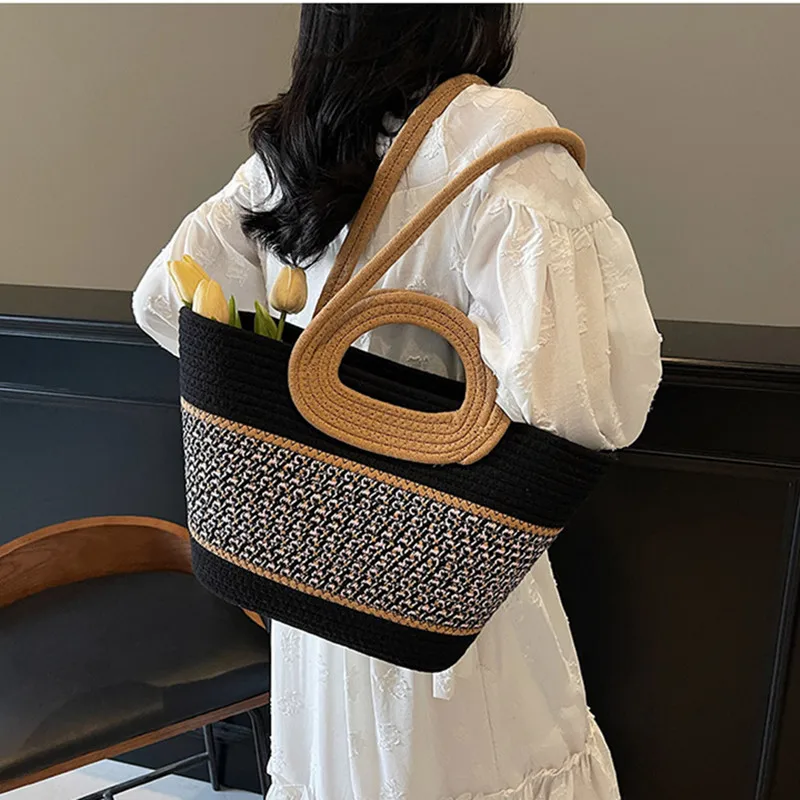 2025 New Fashion Textured Woven Tote Bag Luxury High End Brand Women Large Capacity Beach Basket Bag Casual Straw Shoulder Bag 
2025 New Fashion Textured Woven Tote Bag Luxury High End Brand Women Large Capacity Beach Basket Bag Casual Straw Shoulder Bag