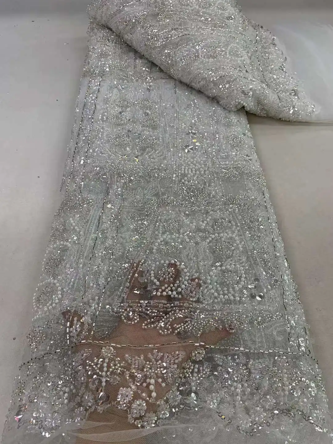 White African Heavy Beaded 2024 High Quality Lace Nigerian Sequins With Pearl Lace French Tulle Fabric For Party Dress Sewing
White African Heavy Beaded 2024 High Quality Lace Nigerian Sequins With Pearl Lace French Tulle Fabric For Party Dress Sewing