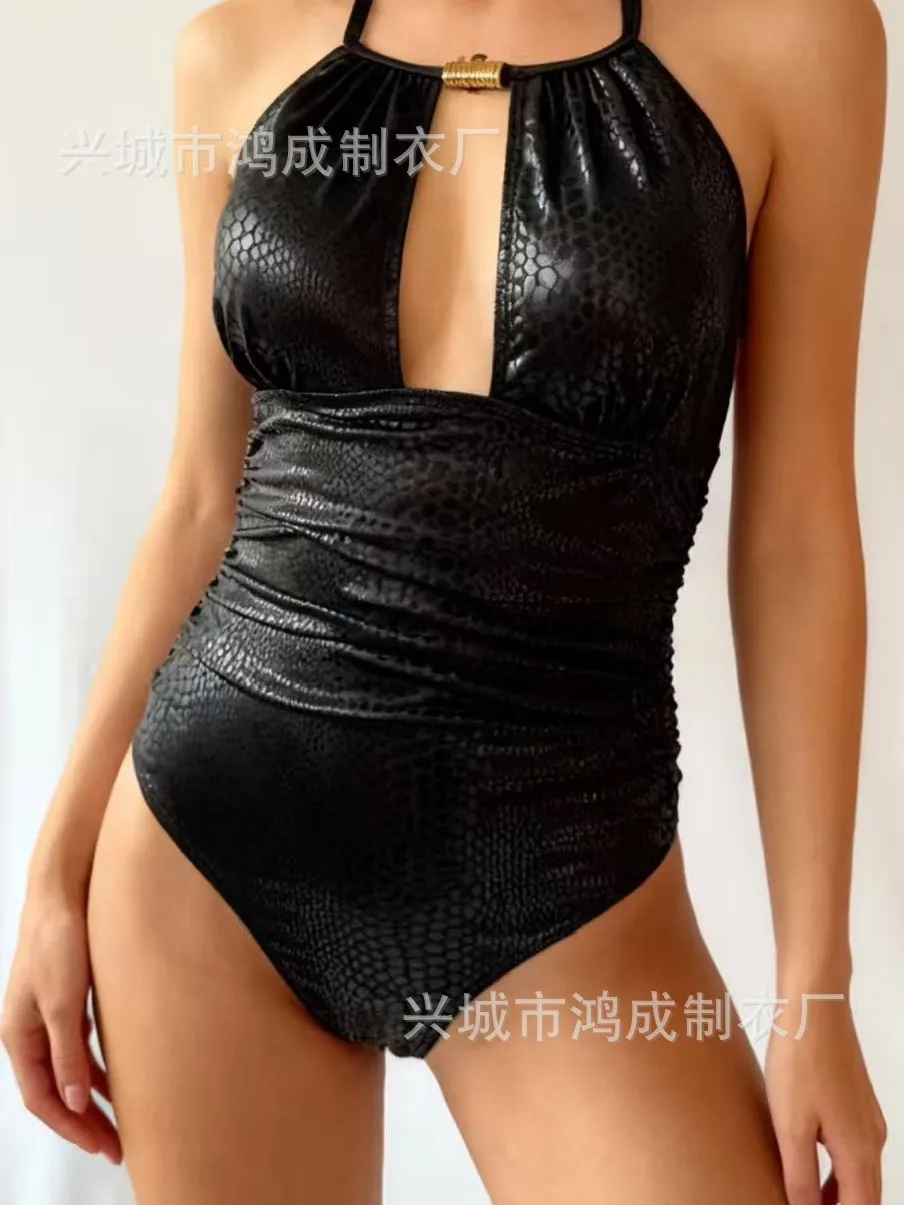 Deep V One Piece Swimsuit for Women Sexy Lace Up Backless & Triangle Cut Tummy Control Monokini Summer Halter Holiday Beachwears
Deep V One Piece Swimsuit for Women Sexy Lace Up Backless & Triangle Cut Tummy Control Monokini Summer Halter Holiday Beachwears