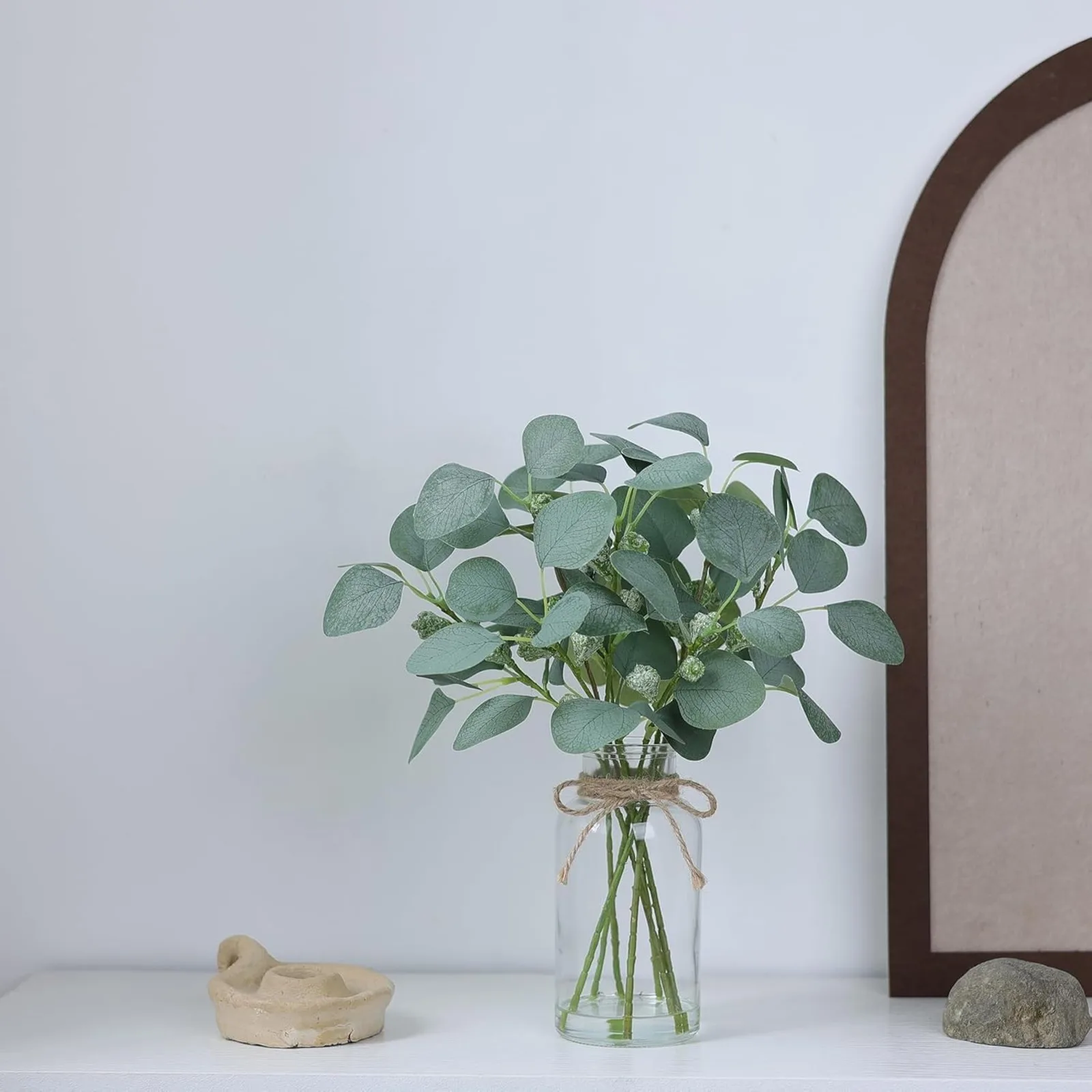 Artiicial Eucalyptus Stems in Glass Vase with aux Water,15" ake Plant Eucalyptus Leaves White Seeds or Bathroom Shelves Table Ki
Artiicial Eucalyptus Stems in Glass Vase with aux Water,15" ake Plant Eucalyptus Leaves White Seeds or Bathroom Shelves Table Ki