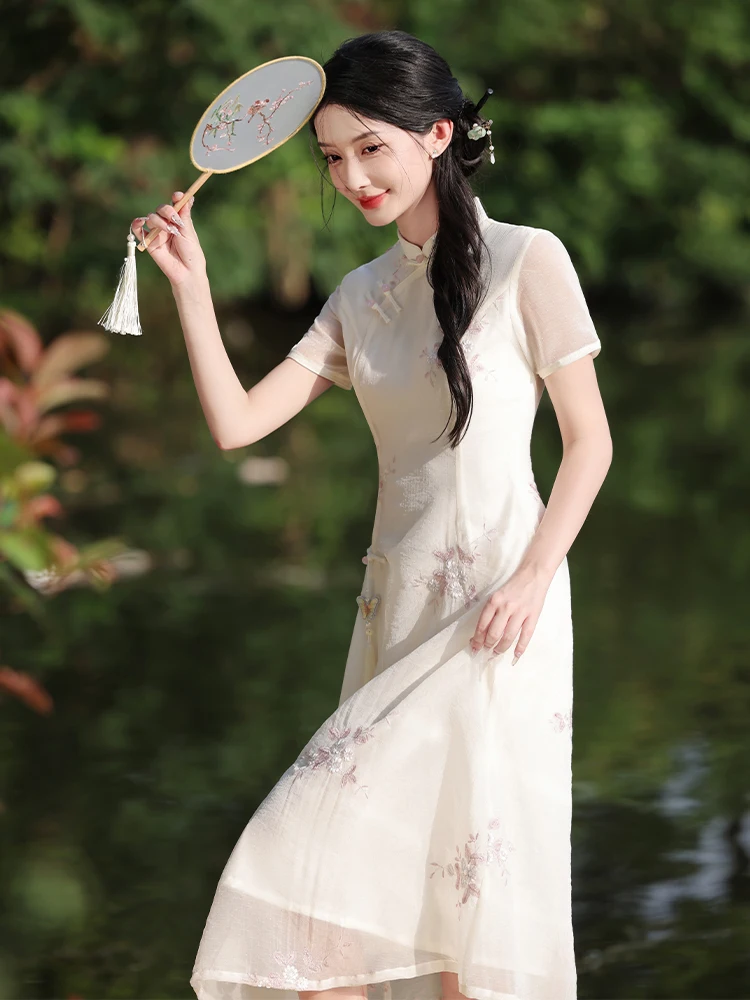 Новая улучшенная версия летнего платья для девочек в китайском стиле с низким вырезом и цветочным узором
Новая улучшенная версия летнего платья для девочек в китайском стиле с низким вырезом и цветочным узором