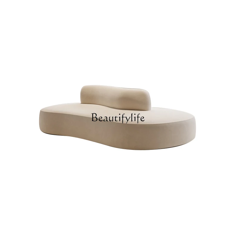Double-sided curved special-shaped fabric sofa Modern simple beauty salon reception small sofa
Double-sided curved special-shaped fabric sofa Modern simple beauty salon reception small sofa