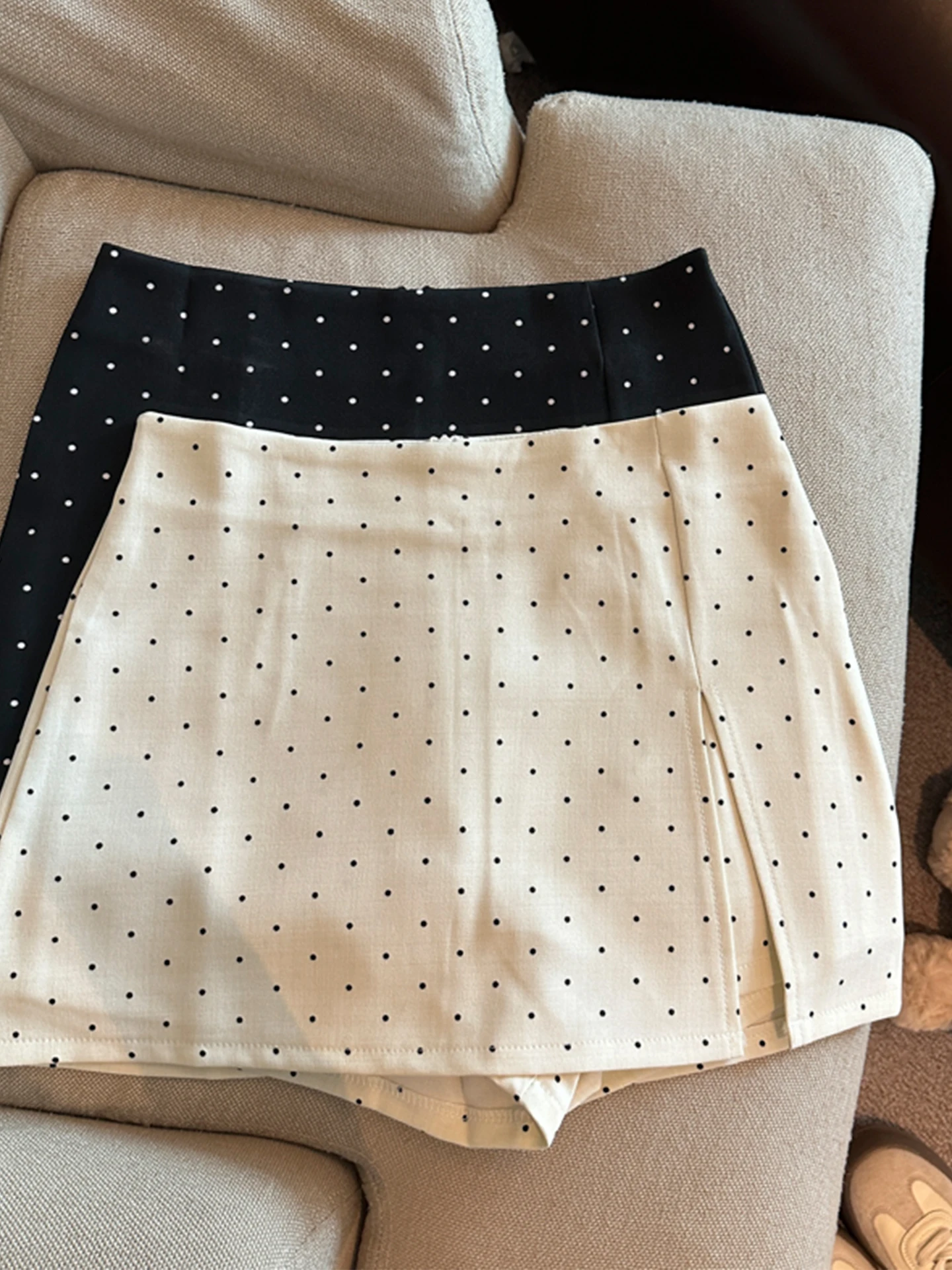 Emily Clud Recommended Polka Dot Asymmetrical Skirt High Waist A-Line Anti-Light Spring Summer Women's f Body Skirt
Emily Clud Recommended Polka Dot Asymmetrical Skirt High Waist A-Line Anti-Light Spring Summer Women's f Body Skirt