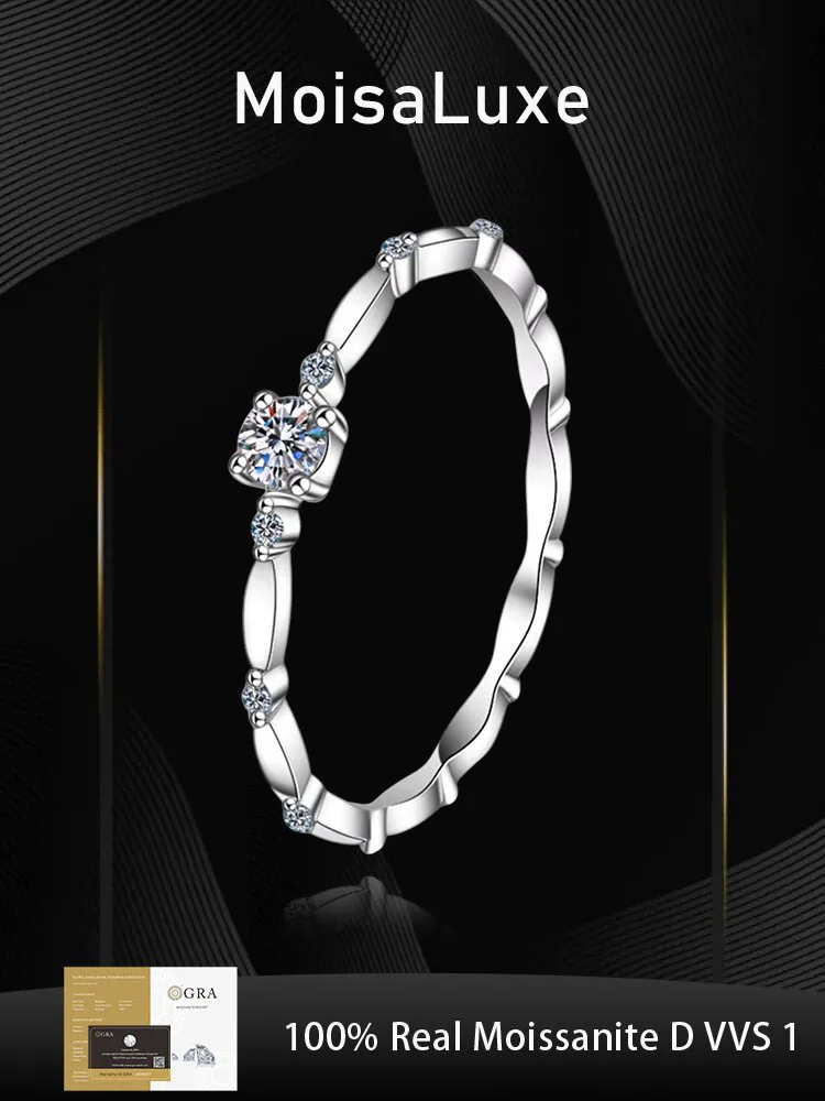 MoisaLuxe Official Store Moissanite Plata Sterling 925 Silver four claws women's high-level light luxury explosion models rings
MoisaLuxe Official Store Moissanite Plata Sterling 925 Silver four claws women's high-level light luxury explosion models rings