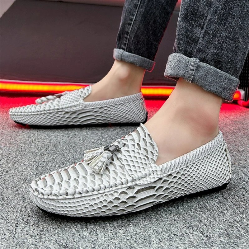 Men's Textured Tassel Driving Loafers, Men's Casual Slip-On Footwear, Men's Non-Slip Lightweight Comfortable Stylish Shoes
Men's Textured Tassel Driving Loafers, Men's Casual Slip-On Footwear, Men's Non-Slip Lightweight Comfortable Stylish Shoes