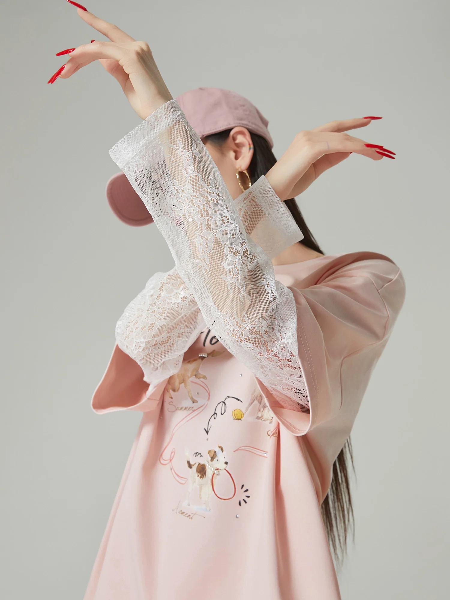 Pink Lace Sve Patchwork Printed Long Sve T-irt Women's Design Loose Versatile Base Layer Top Korean Sle Spring Commute
Pink Lace Sve Patchwork Printed Long Sve T-irt Women's Design Loose Versatile Base Layer Top Korean Sle Spring Commute