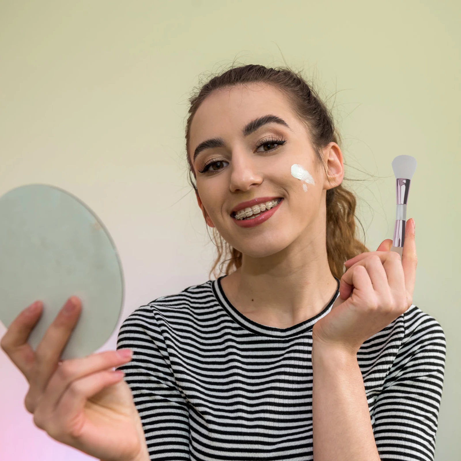 2Pcs Dual Ended Makeup Brushes Premium Material Multifunctional Blending Brush for Eyebrow Shadow Foundation Blush Contouring
2Pcs Dual Ended Makeup Brushes Premium Material Multifunctional Blending Brush for Eyebrow Shadow Foundation Blush Contouring