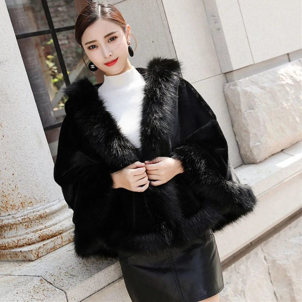 Grey Black White Burgundy Color Women Capes Hooded Female Ponchos Imitation Mink Fleece Short Woman Capes Hooded Female Ponchos
Grey Black White Burgundy Color Women Capes Hooded Female Ponchos Imitation Mink Fleece Short Woman Capes Hooded Female Ponchos