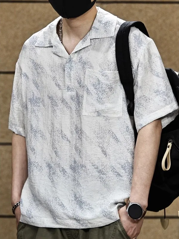 New Fashion Cuban Collar Short Sleeve Ice Silk Cool Feeling Loose Thin Men's Summer Shirt Tagkita Vintage Style Breathable
New Fashion Cuban Collar Short Sleeve Ice Silk Cool Feeling Loose Thin Men's Summer Shirt Tagkita Vintage Style Breathable
