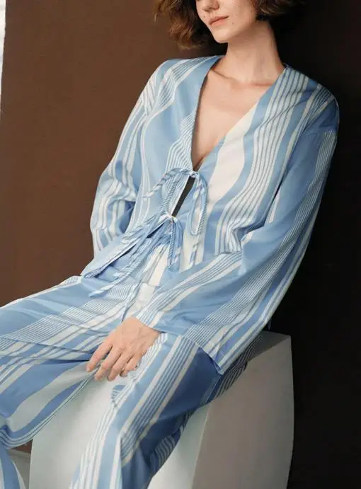 Autumn Temperament Striped Long Sleeve Tie - Front Top and Wide - Leg Pants Pajamas Set, Loose Fit, Suitable for Casual Wear
Autumn Temperament Striped Long Sleeve Tie - Front Top and Wide - Leg Pants Pajamas Set, Loose Fit, Suitable for Casual Wear