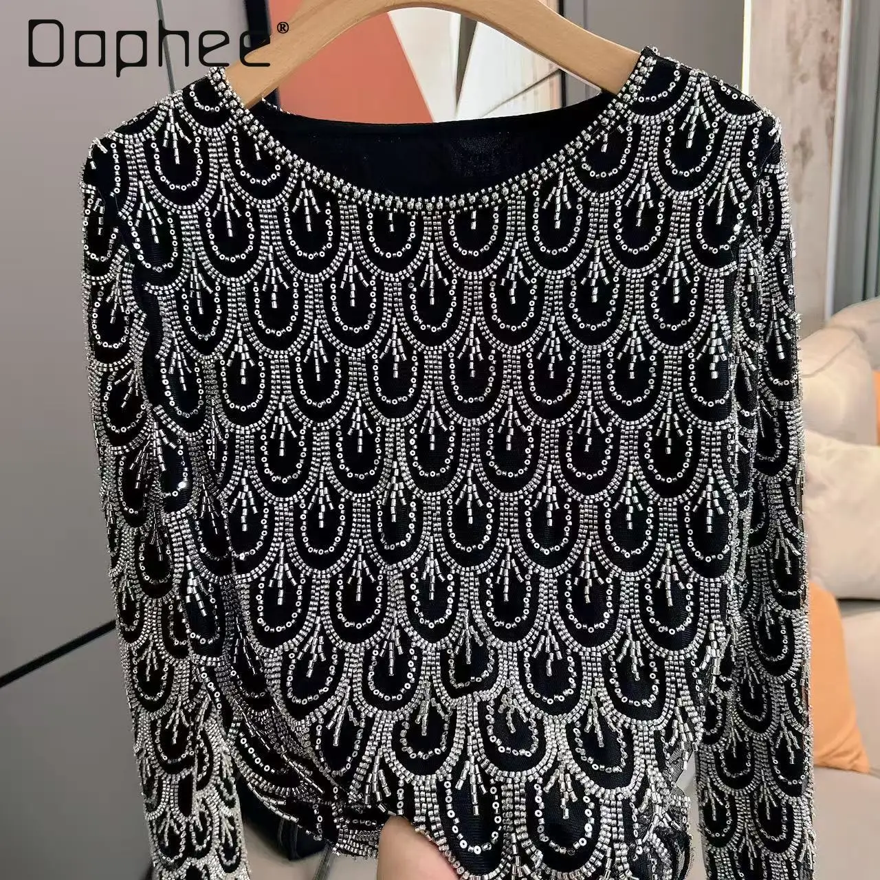 French Light Luxury Heavy Beading Embroidery Round Neck Long Sleeve Rhinestone Sequin Fashion Top Women High-end Socialist Top
French Light Luxury Heavy Beading Embroidery Round Neck Long Sleeve Rhinestone Sequin Fashion Top Women High-end Socialist Top
