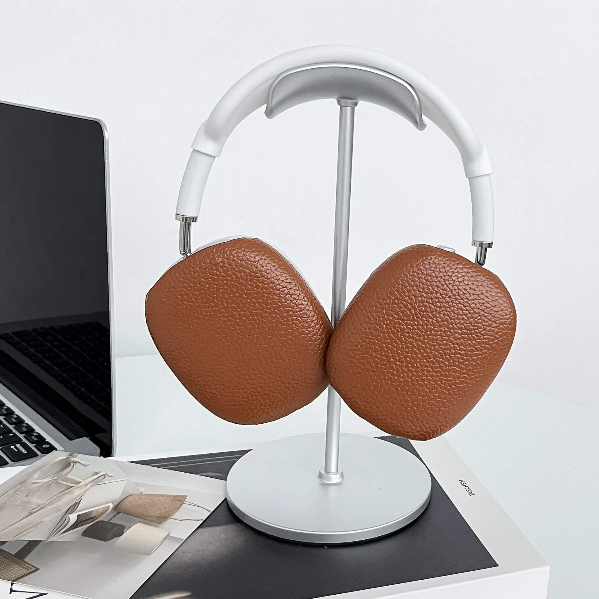 Защитный чехол ручной работы для Apple AirPods Max12, чехол из искусственной кожи с защитой от падения и жестким корпусом для ПК, аксессуары для наушников
Защитный чехол ручной работы для Apple AirPods Max12, чехол из искусственной кожи с защитой от падения и жестким корпусом для ПК, аксессуары для наушников