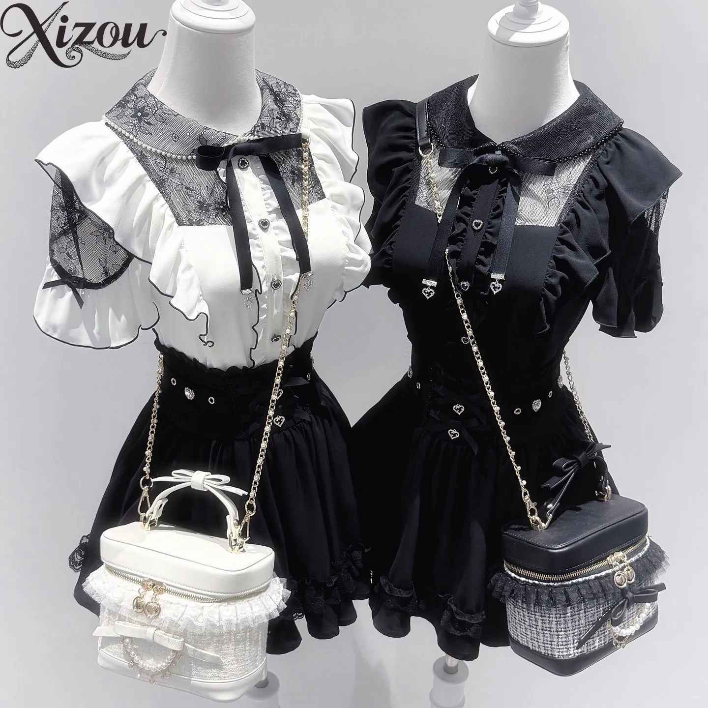 2026 Summer Japanese Style Black White Lolita 2-Piece Set Lace Bow Pearl Blouse Pleated Skirt Sweet Gothic Kawaii Casual Outfit
2026 Summer Japanese Style Black White Lolita 2-Piece Set Lace Bow Pearl Blouse Pleated Skirt Sweet Gothic Kawaii Casual Outfit