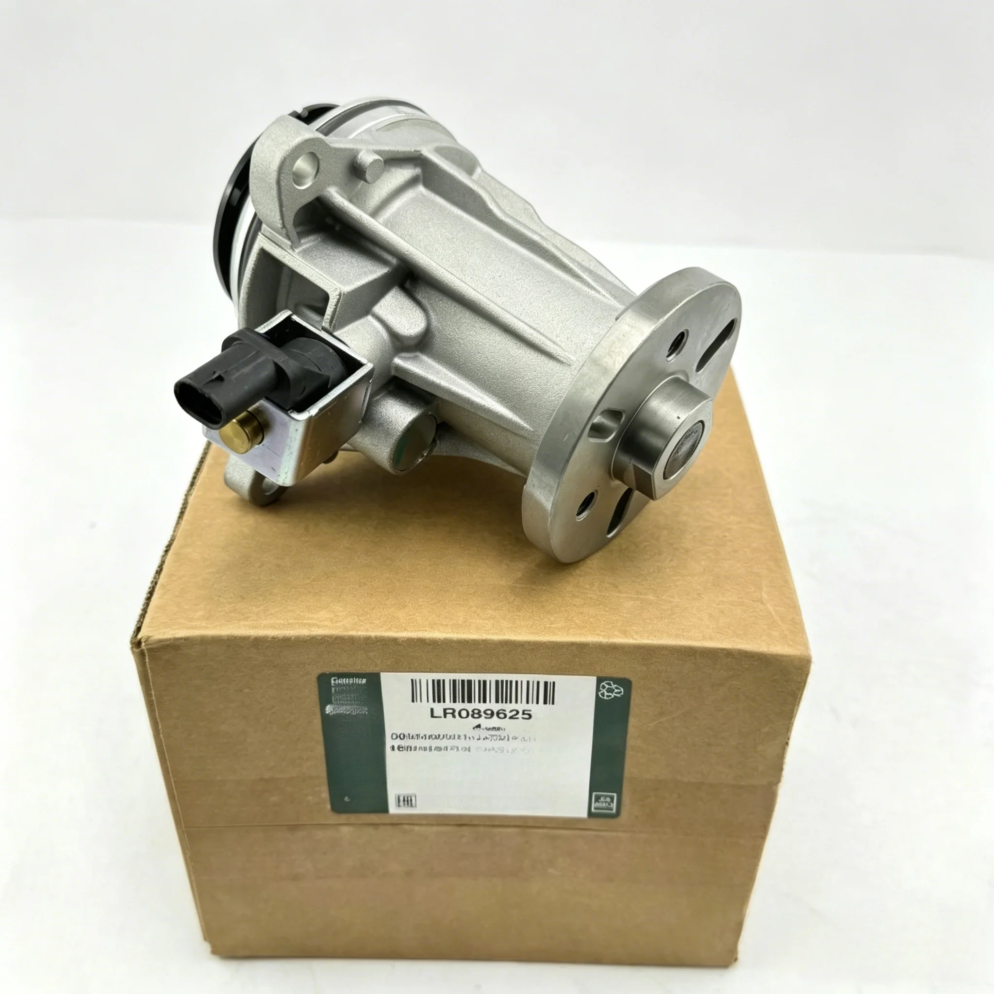 LR089625 Electric Water Pump Assembly LR061982 JDE36140 JDE39951 For 3.0L TDV6 Diesel Engine Cooling System
LR089625 Electric Water Pump Assembly LR061982 JDE36140 JDE39951 For 3.0L TDV6 Diesel Engine Cooling System
