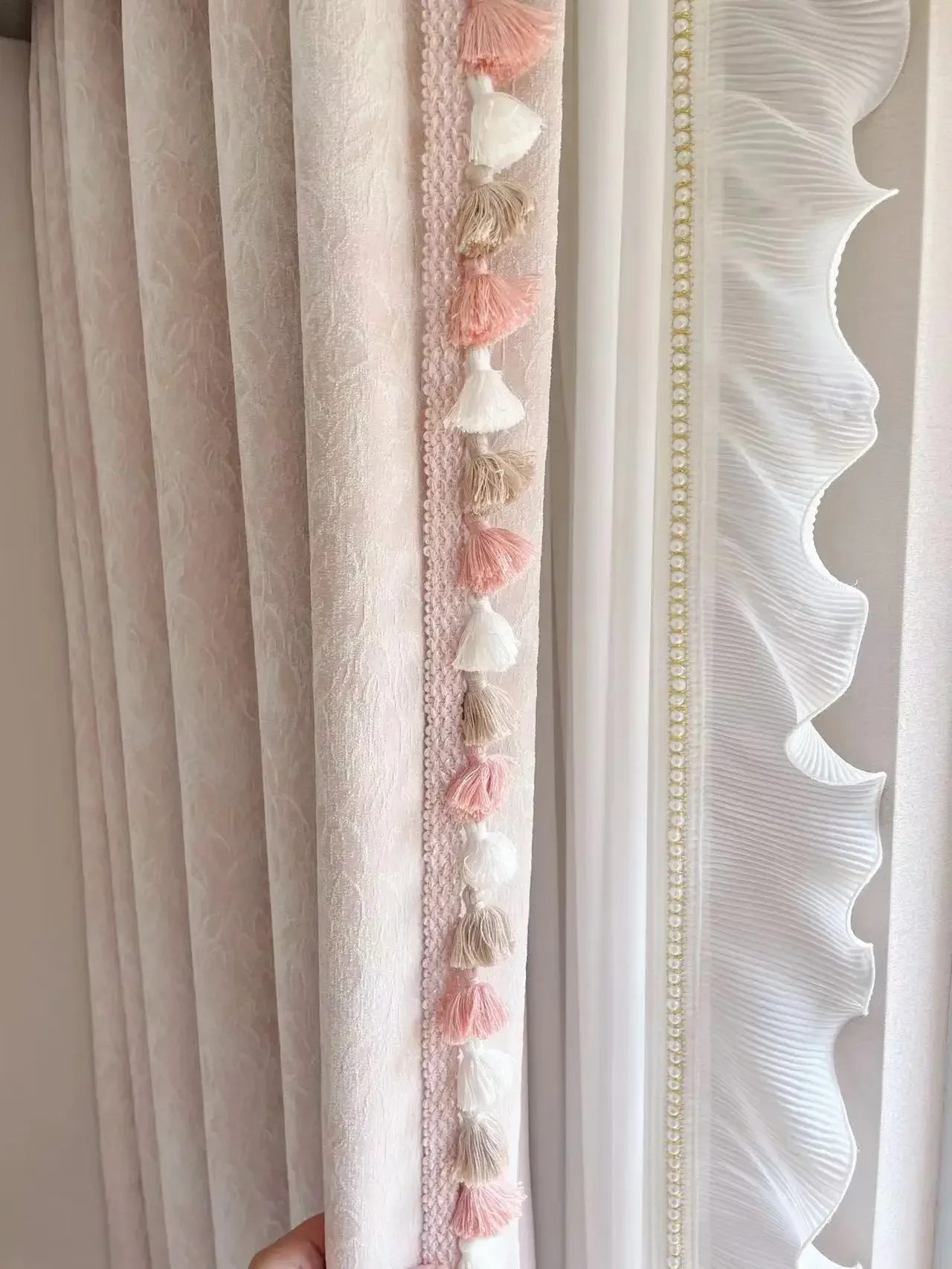 Princess Style Pink Jacquard Embossed Leaves Thickened Chenille Curtains for Living Room Bedroom French Window Villa Customized
Princess Style Pink Jacquard Embossed Leaves Thickened Chenille Curtains for Living Room Bedroom French Window Villa Customized