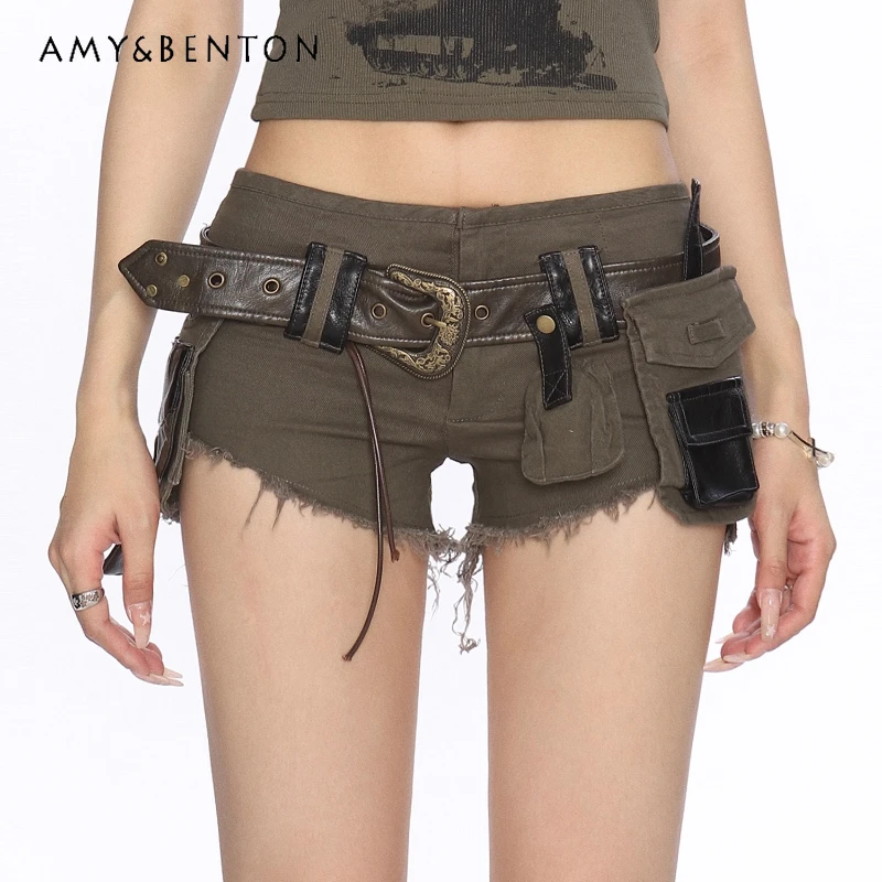 Punk Gothic Hot Girl Heavy-duty Leather Buckle Women's Denim Shorts Summer Sexy Low Waist Slimming Hairy Edge Hot Pants Ladies
Punk Gothic Hot Girl Heavy-duty Leather Buckle Women's Denim Shorts Summer Sexy Low Waist Slimming Hairy Edge Hot Pants Ladies