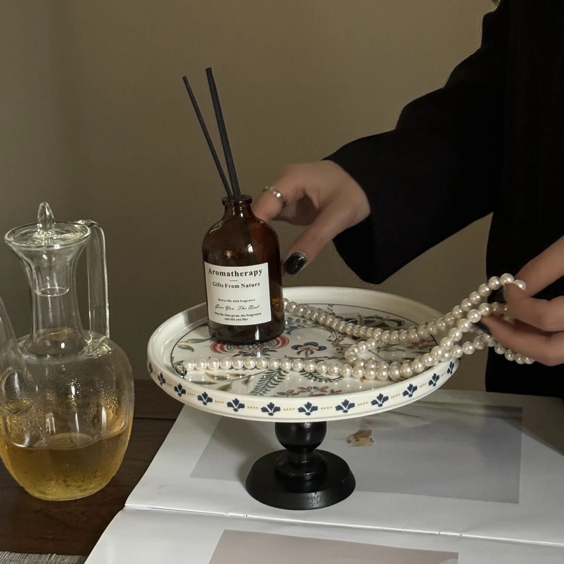 Customizable Vintage Chinese Style Wooden High Ceramic Fruit Plate Cake Snack Plate Snack Tray Vintage French Storage Plate
Customizable Vintage Chinese Style Wooden High Ceramic Fruit Plate Cake Snack Plate Snack Tray Vintage French Storage Plate