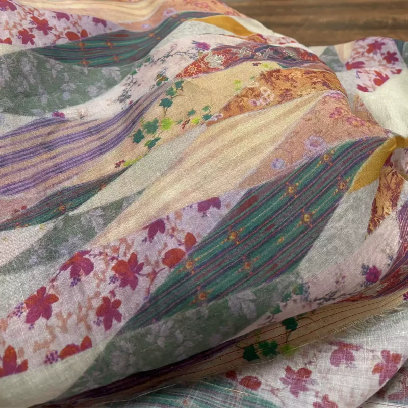 Pure ramie printed lightweight natural breathable fabric, used for making high-end summer clothing sewing fabrics
Pure ramie printed lightweight natural breathable fabric, used for making high-end summer clothing sewing fabrics