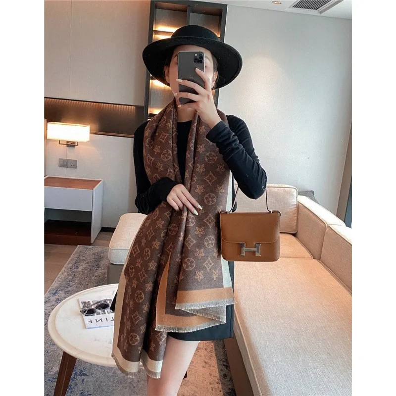 2025 European and American Luxury Cashmere Explosion Cashmere Scarf Double-sided Autumn and Winter Scarf To Keep Warm
2025 European and American Luxury Cashmere Explosion Cashmere Scarf Double-sided Autumn and Winter Scarf To Keep Warm