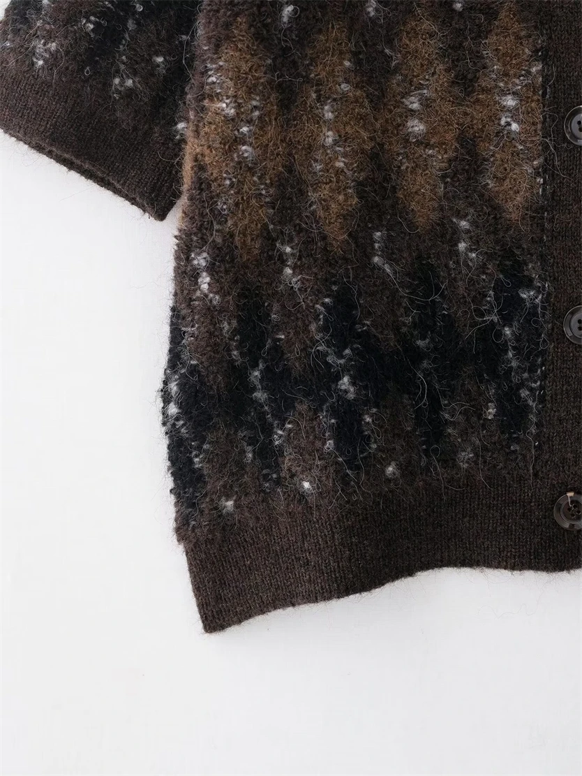 Женская вязаная куртка с короткими рукавами, Новое поступление 2025, женская модная модная вязаная куртка с короткими рукавами и ромбовидным узором
Женская вязаная куртка с короткими рукавами, Новое поступление 2025, женская модная модная вязаная куртка с короткими рукавами и ромбовидным узором