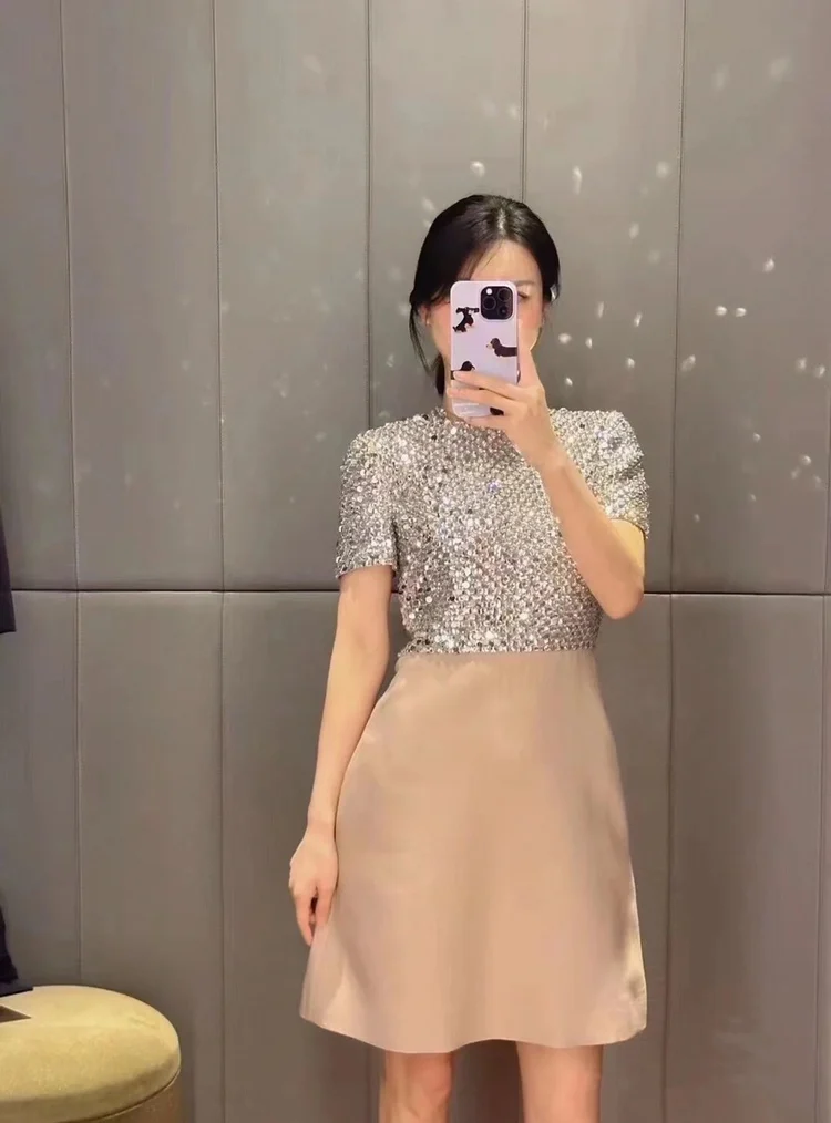 Shiny Sequin Patchwork Slimming Short Dress Luxury Style round Neck High Waist A-Line Skirt Casual Commute Summer New Arrival
Shiny Sequin Patchwork Slimming Short Dress Luxury Style round Neck High Waist A-Line Skirt Casual Commute Summer New Arrival