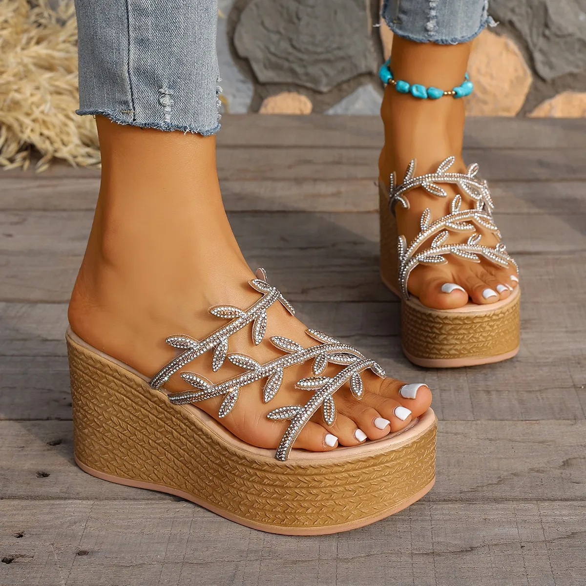 Women's Trend Crystal Chunky Platform Sandals Summer Slip On Shiny Straps Mules Shoes Light Weight High Heel Platform Sandals
Women's Trend Crystal Chunky Platform Sandals Summer Slip On Shiny Straps Mules Shoes Light Weight High Heel Platform Sandals