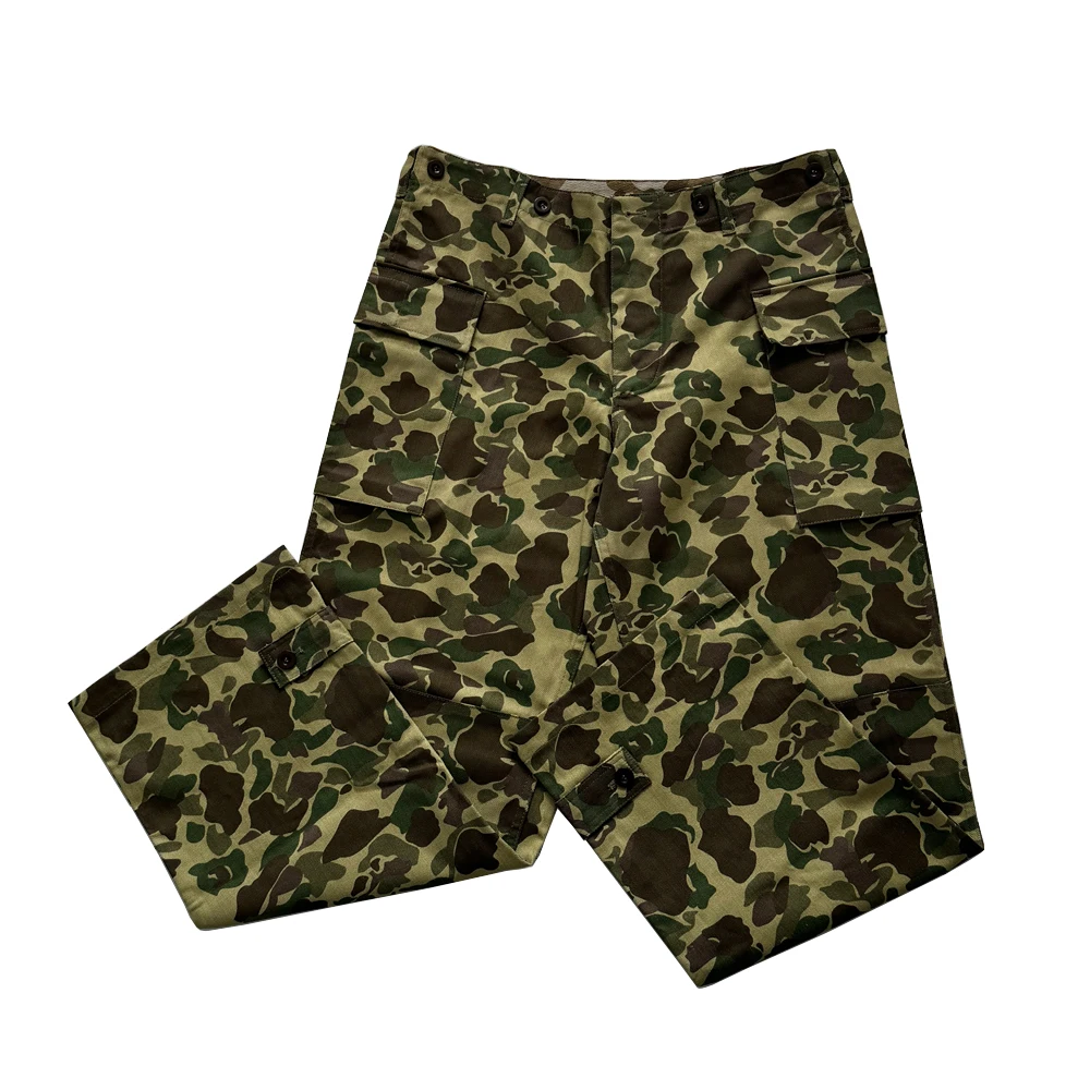 WW2 Duck CamoUS Two-Sided Desert Pants Duck Hunting Replica WW2 US Soldiers Pants American HBT Duck Hunting Camo Pants
WW2 Duck CamoUS Two-Sided Desert Pants Duck Hunting Replica WW2 US Soldiers Pants American HBT Duck Hunting Camo Pants
