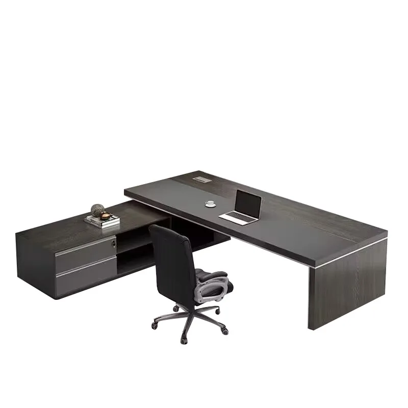 Комплект офисной мебели Boss: современный и простой стол и кресло для одного человека.
Комплект офисной мебели Boss: современный и простой стол и кресло для одного человека.