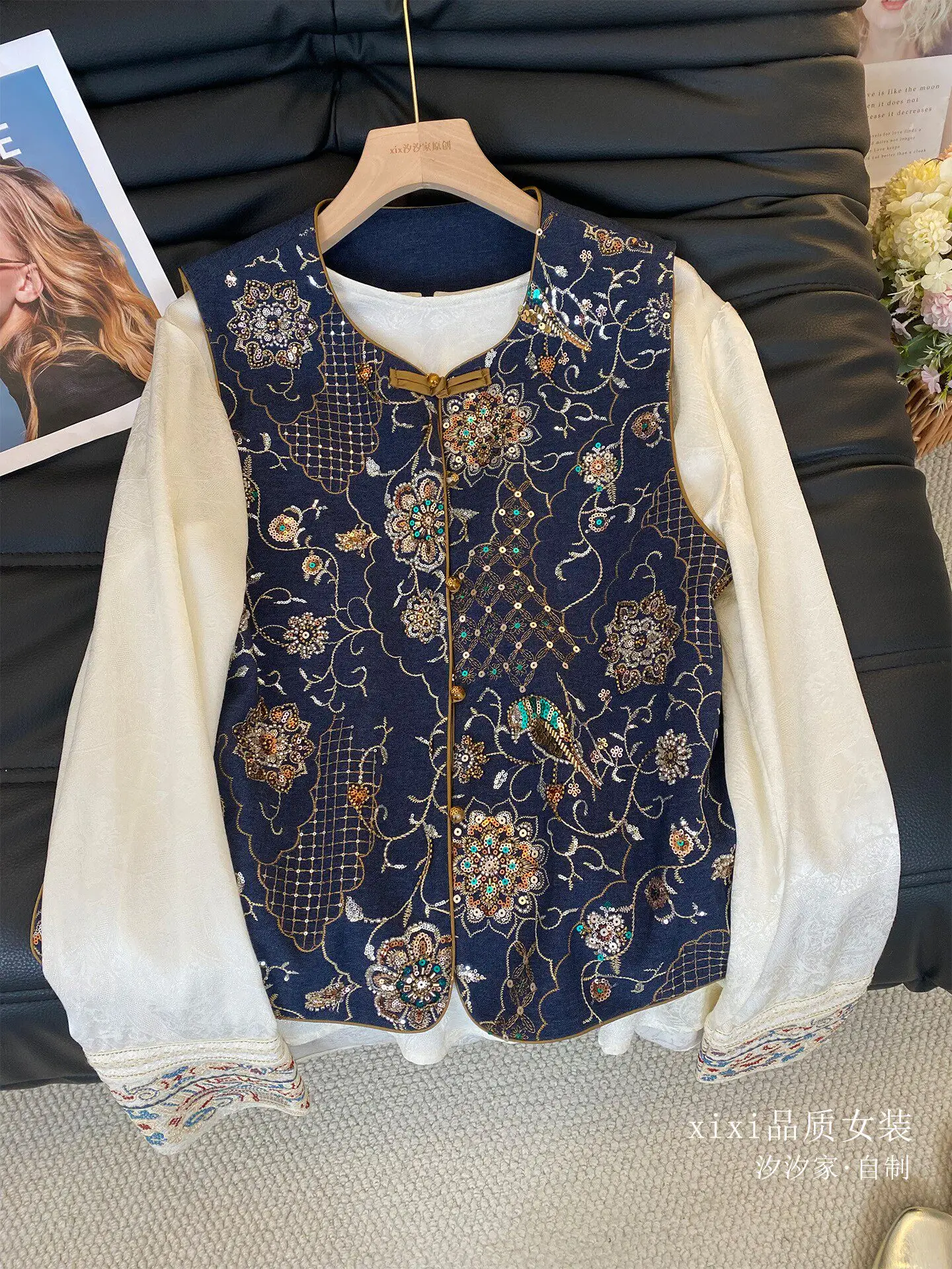 New Cowboy Baroque style vest, heavy industry sequin embroidery layered shirt top
New Cowboy Baroque style vest, heavy industry sequin embroidery layered shirt top