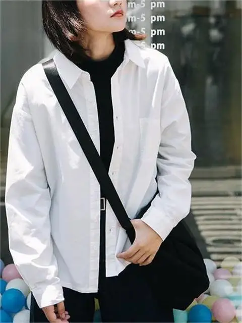 Retro Versatile Thin Top Early Spring High-End Feeling Japanese Style Layered Casual Base Shirt Outer White Shirt
Retro Versatile Thin Top Early Spring High-End Feeling Japanese Style Layered Casual Base Shirt Outer White Shirt