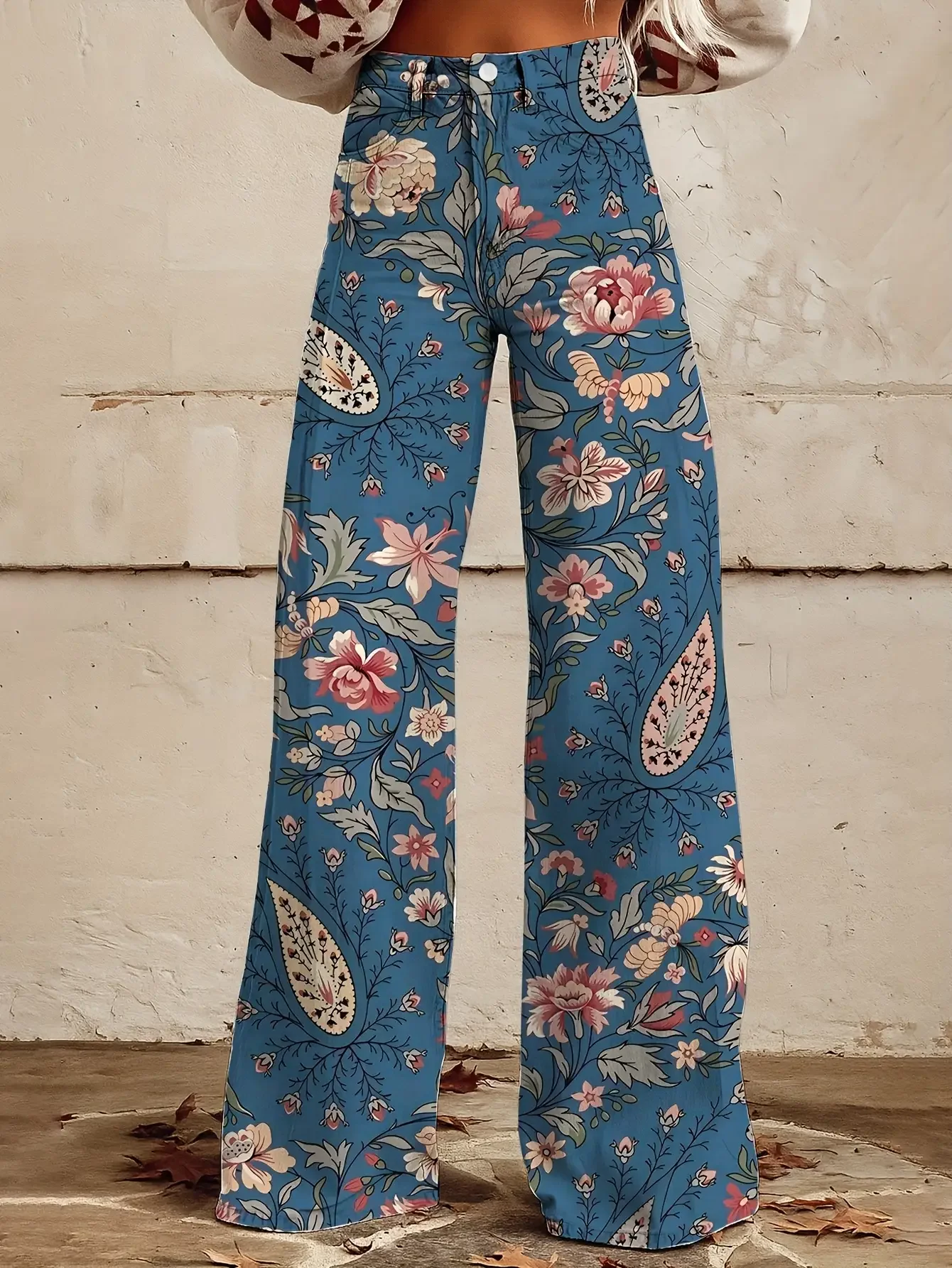 New women's slim fit wide leg flared pants, Comfortable version, a must-have for trendy women
New women's slim fit wide leg flared pants, Comfortable version, a must-have for trendy women