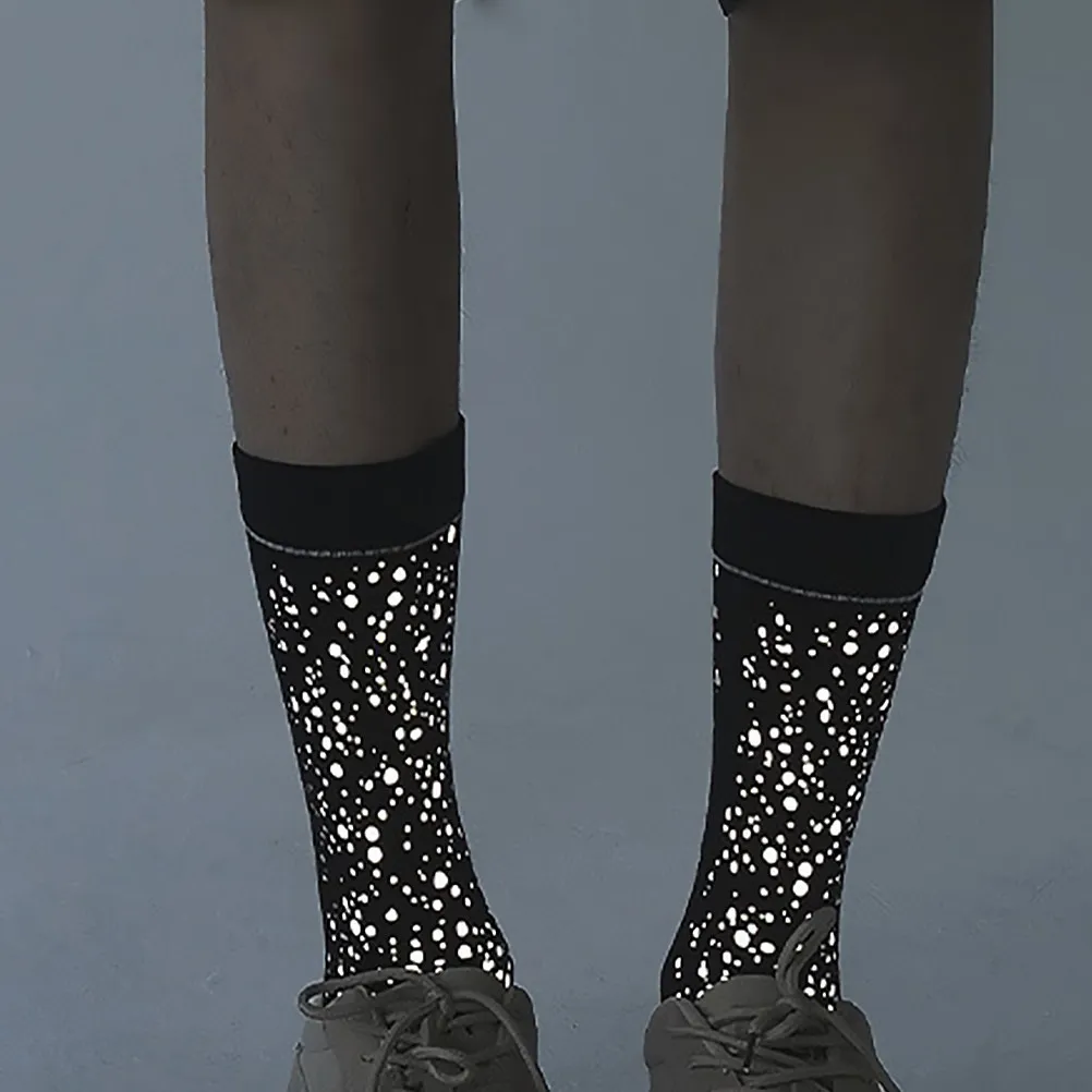 1Pair Couple Reflective Stockings Soft Breathable Cotton Socks for Nightclub Gym Outdoor Sports Comfortable Luminous
1Pair Couple Reflective Stockings Soft Breathable Cotton Socks for Nightclub Gym Outdoor Sports Comfortable Luminous