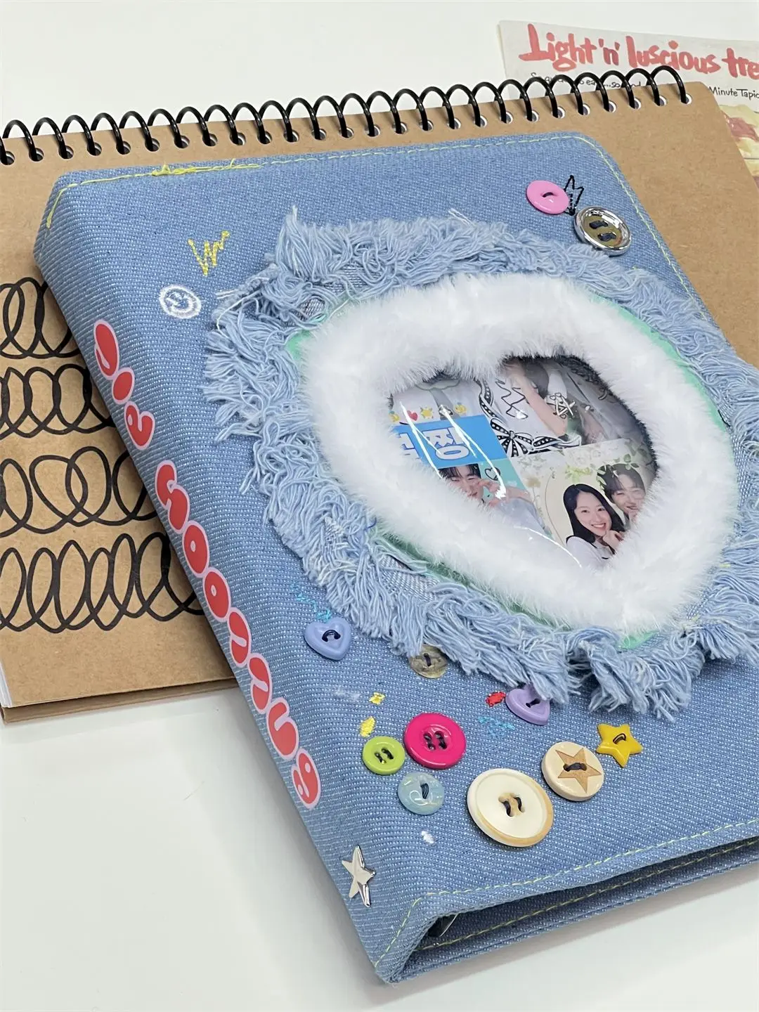 Denim Heart Binder A5 Photocard Collect Book Kpop Loose-Leaf Storage Book Album 포카 바인더
Denim Heart Binder A5 Photocard Collect Book Kpop Loose-Leaf Storage Book Album 포카 바인더