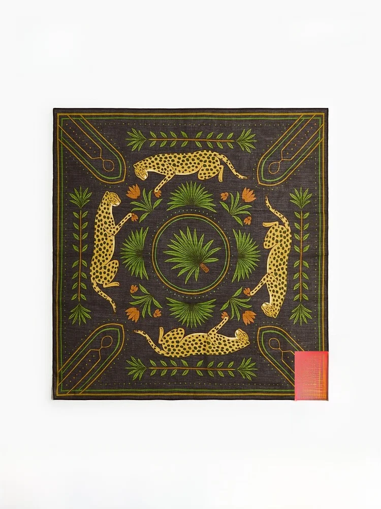 H&M Summer New Men's Printed Scarf Decorative Small Square Cotton And Rayon Fiber Scarf for Fashion Accessories
H&M Summer New Men's Printed Scarf Decorative Small Square Cotton And Rayon Fiber Scarf for Fashion Accessories