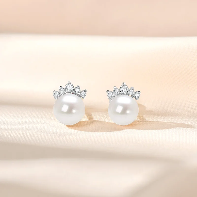 Anziw Original 925 Sterling Silver CZ Crown Stud Earrings for Women Round 7.5-8mm Freshwater Pearl Earrings Engagement Jewelry
Anziw Original 925 Sterling Silver CZ Crown Stud Earrings for Women Round 7.5-8mm Freshwater Pearl Earrings Engagement Jewelry