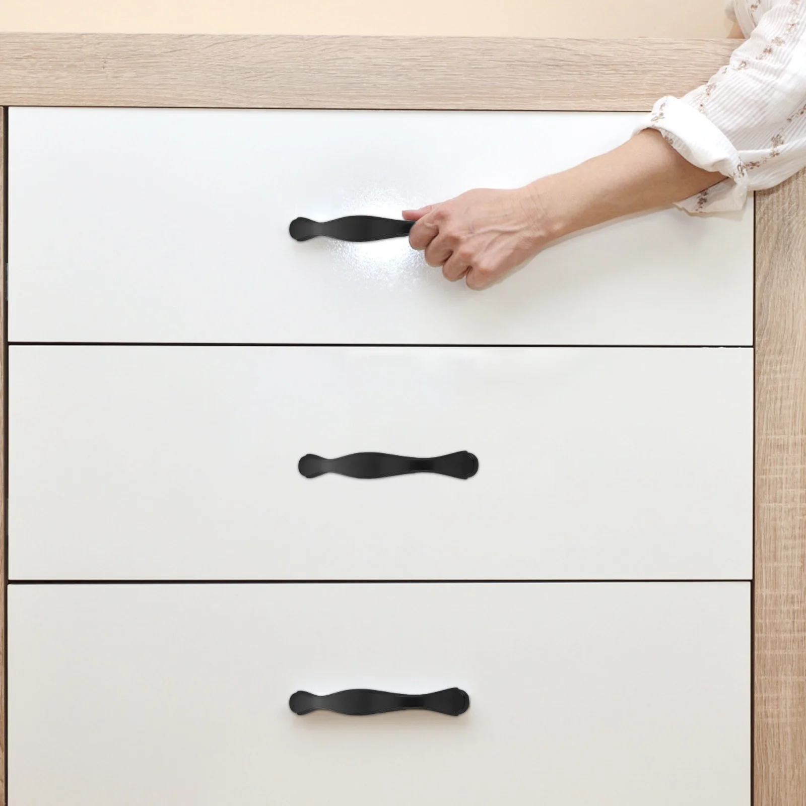 10Pcs Durable Black Cabinet Handles Stylish Drawer Pulls for Kitchen Bathrooms Handles for Dresser Drawers Cabinet Drawer Pulls
10Pcs Durable Black Cabinet Handles Stylish Drawer Pulls for Kitchen Bathrooms Handles for Dresser Drawers Cabinet Drawer Pulls