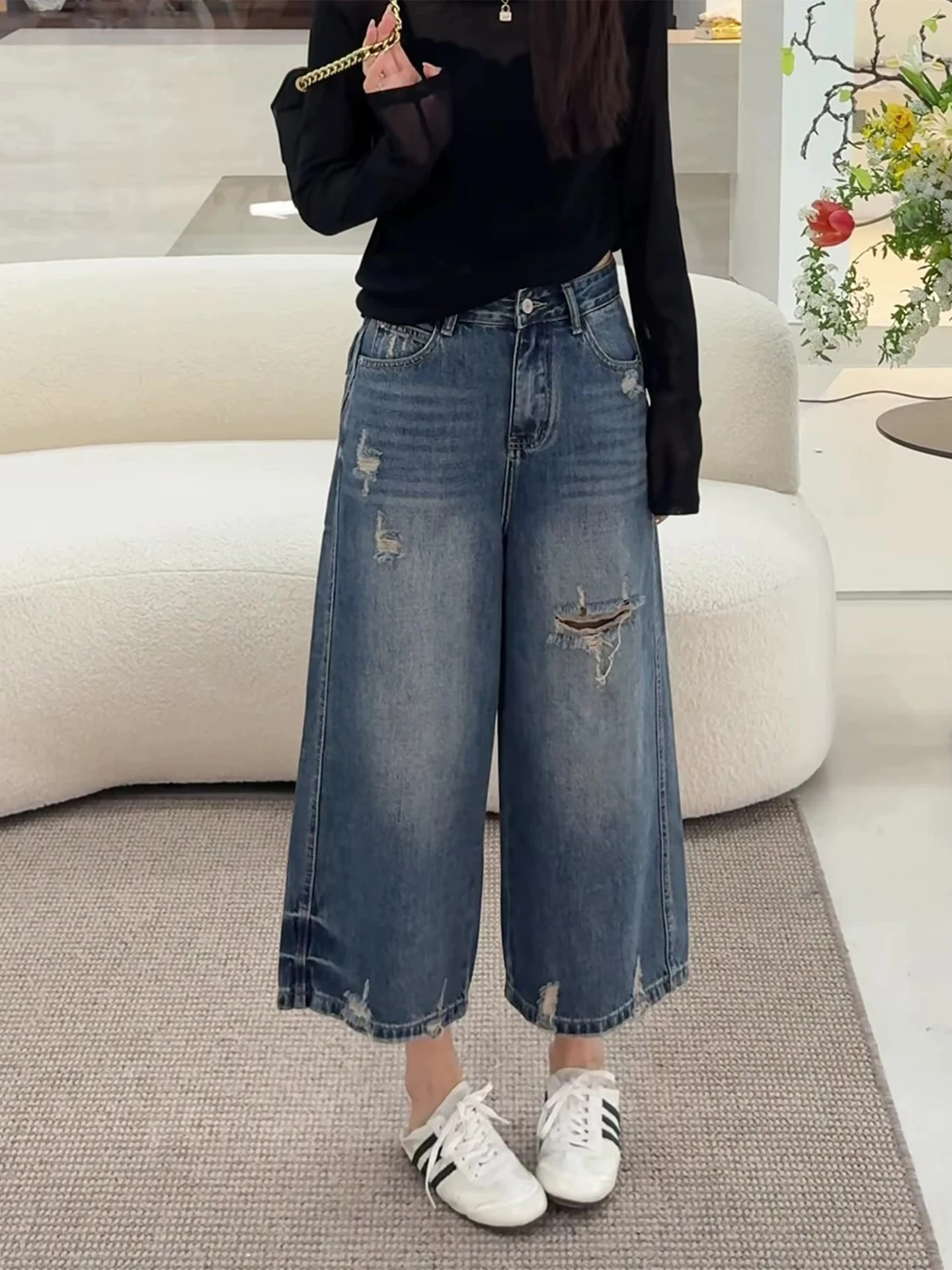 Retro American Washed Denim Jeans Women's Summer New Design Wide Leg Straight Cut Eighteen Pants High Waist Pocket Detail
Retro American Washed Denim Jeans Women's Summer New Design Wide Leg Straight Cut Eighteen Pants High Waist Pocket Detail