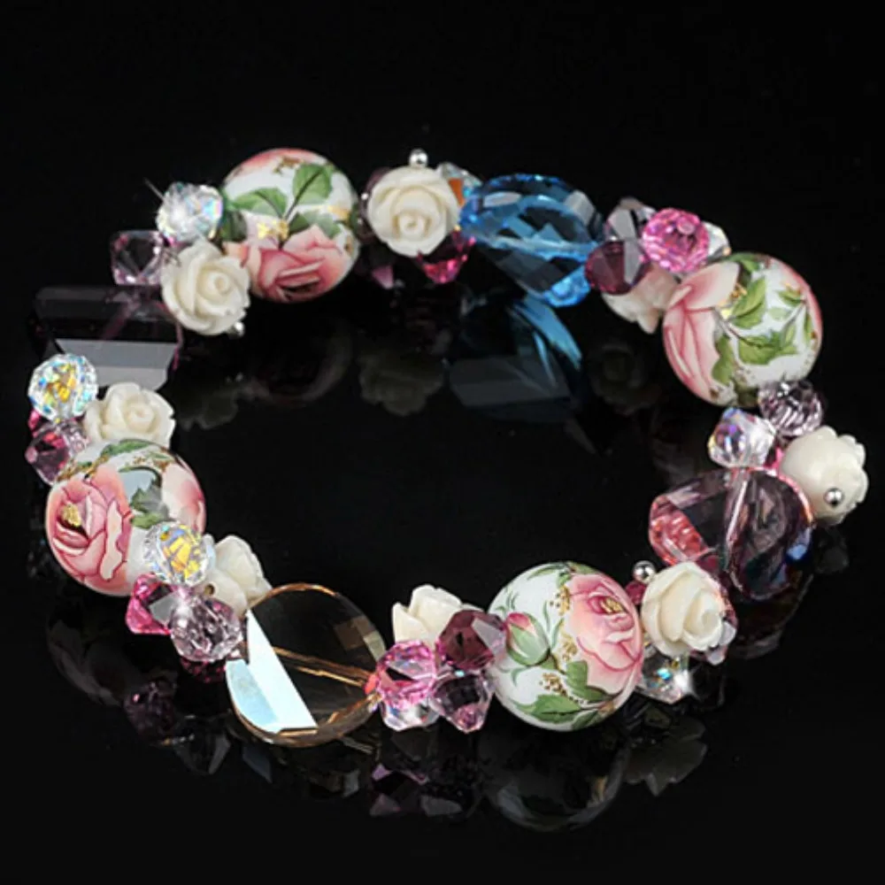 *Exaggerated bohemian retro niche design, pink crystal bracelet, sweet and fashionable personality for women
*Exaggerated bohemian retro niche design, pink crystal bracelet, sweet and fashionable personality for women