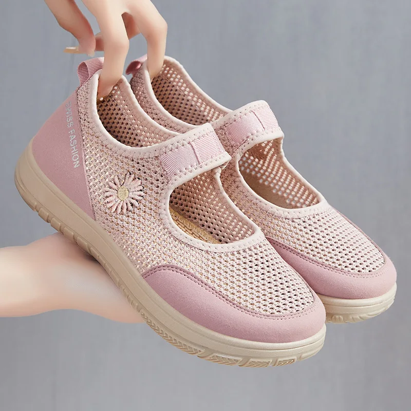Mesh women's spring new soft sole comfortable mother shoes casual women's shoes slip-on single shoes women's shoes
Mesh women's spring new soft sole comfortable mother shoes casual women's shoes slip-on single shoes women's shoes