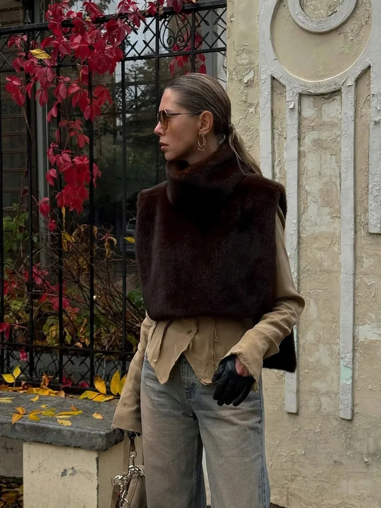 Autumn Winter Faux Fur Half High Collar Women's Color Front Short Back Long Vest Sleeveless Street Style Regular Length
Autumn Winter Faux Fur Half High Collar Women's Color Front Short Back Long Vest Sleeveless Street Style Regular Length