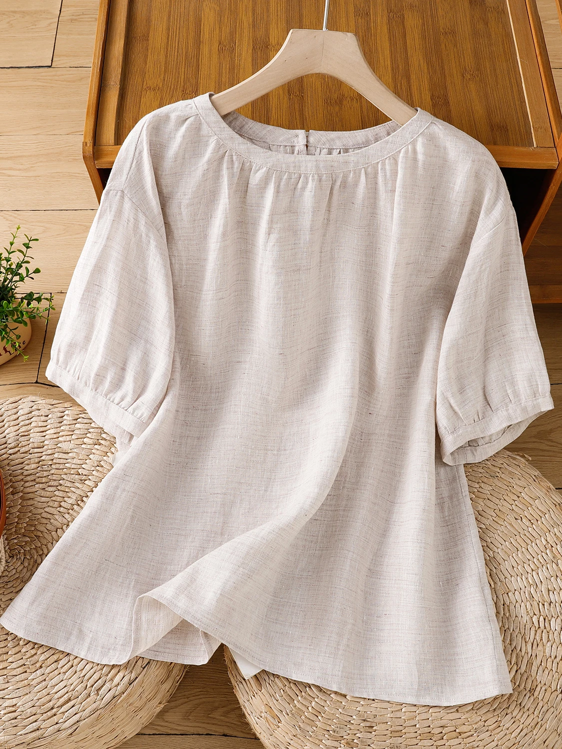 Korean Japanese Loose Fit Thin Hanflax Short Sleeve T-Shirt Women's Summer Casual Wear Versatile Slimming Top Label Removed
Korean Japanese Loose Fit Thin Hanflax Short Sleeve T-Shirt Women's Summer Casual Wear Versatile Slimming Top Label Removed