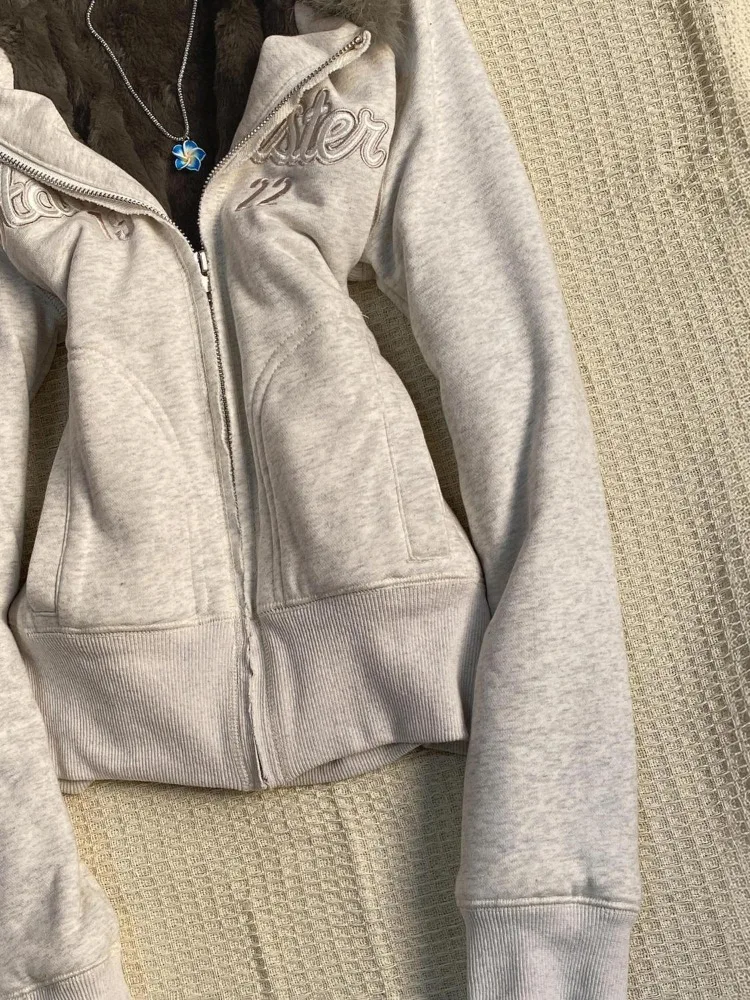 Kimutomo Hoodies Women Autumn Winter Embroidery Letter Autumn Winter Outwear Y2k Aesthetic Jackets Grunge Ladies Sweatshirt
Kimutomo Hoodies Women Autumn Winter Embroidery Letter Autumn Winter Outwear Y2k Aesthetic Jackets Grunge Ladies Sweatshirt