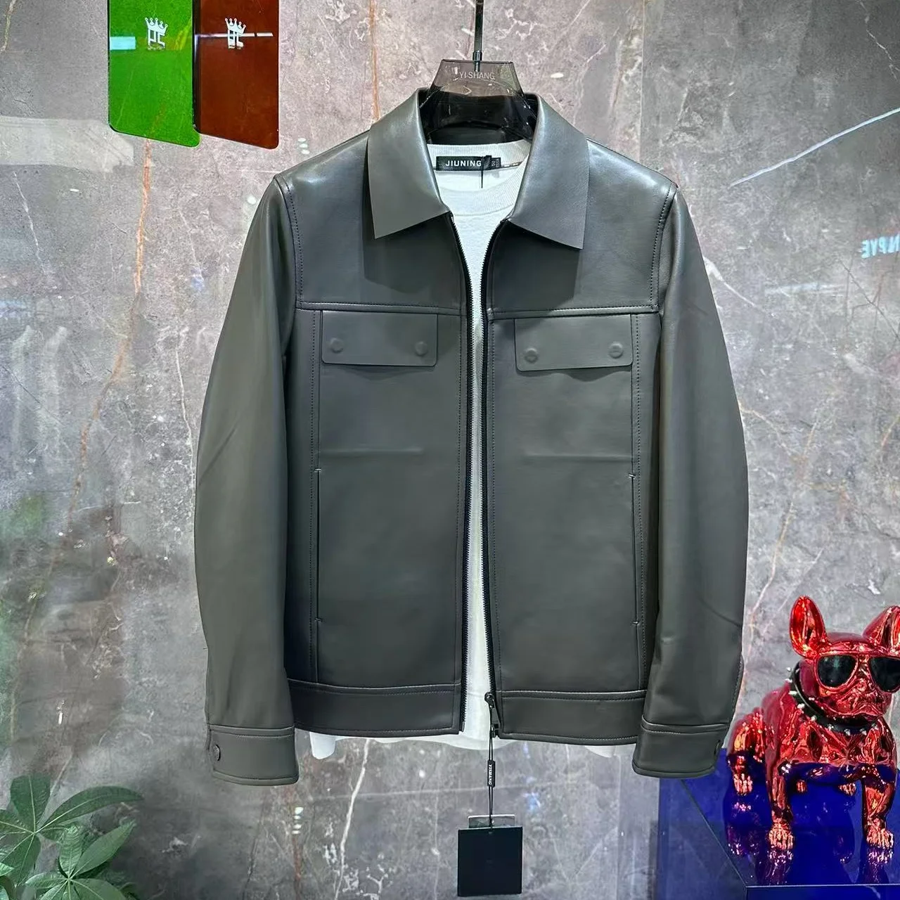 VJM Trendy Brand Protein Leather Jaet Collar Zipper Pure Color Slim Fit Casual Versatile Outerwear for Men Autumn New Arrival
VJM Trendy Brand Protein Leather Jaet Collar Zipper Pure Color Slim Fit Casual Versatile Outerwear for Men Autumn New Arrival